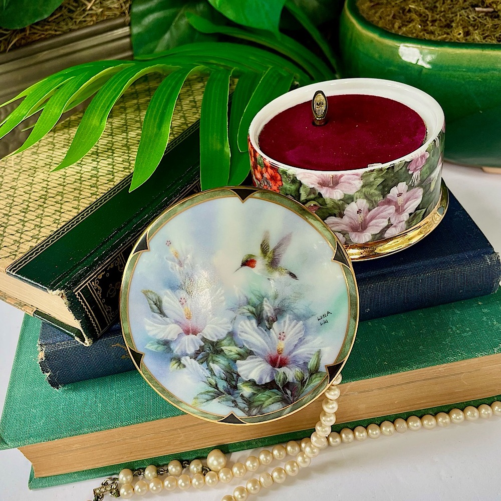 Vtg 1994 Ardleigh Elliot The Ruby-Throated Hummingbird Music Box Lena Liu